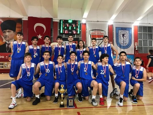 İSTANBUL GELİŞİM LİGİ U-14 MAVİ GRUBUN ŞAMPİYONU İBB